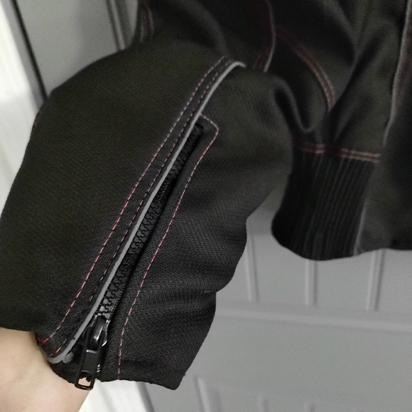 Woman's Motorcycle Jacket - Picture 4 of 10